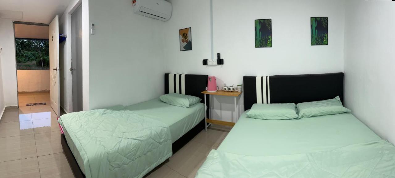 Sungai Endau Bilik Homestay 쿠알라 롬핀 외부 사진