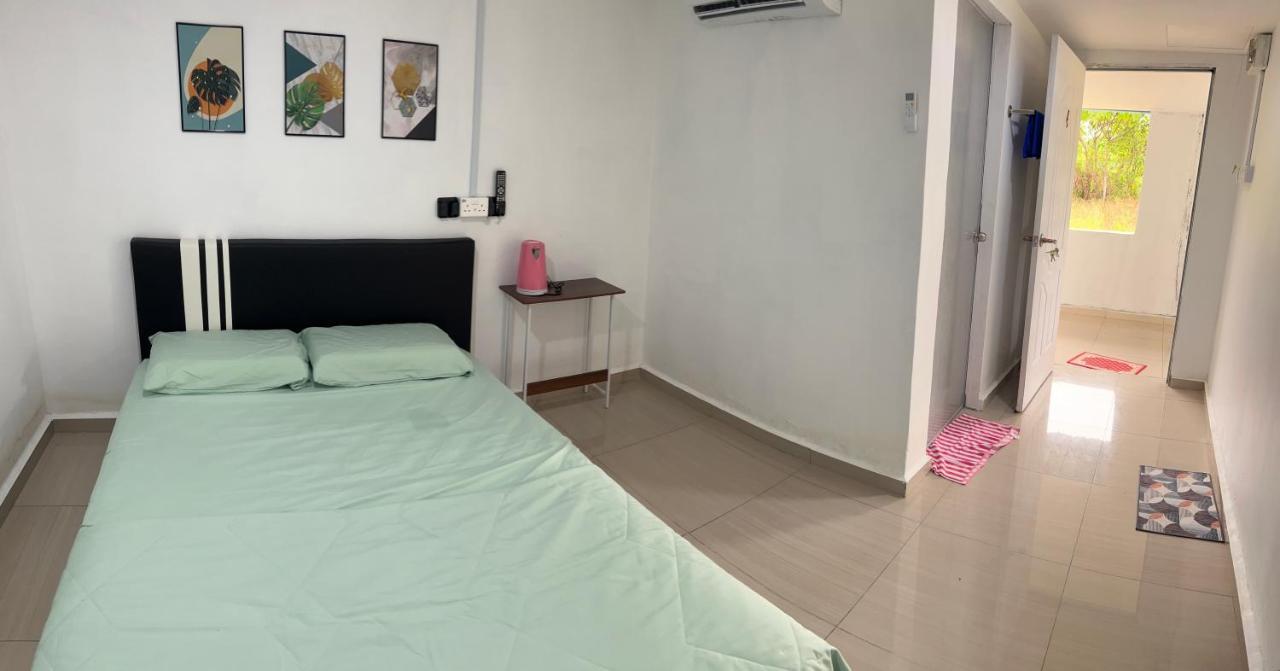 Sungai Endau Bilik Homestay 쿠알라 롬핀 외부 사진