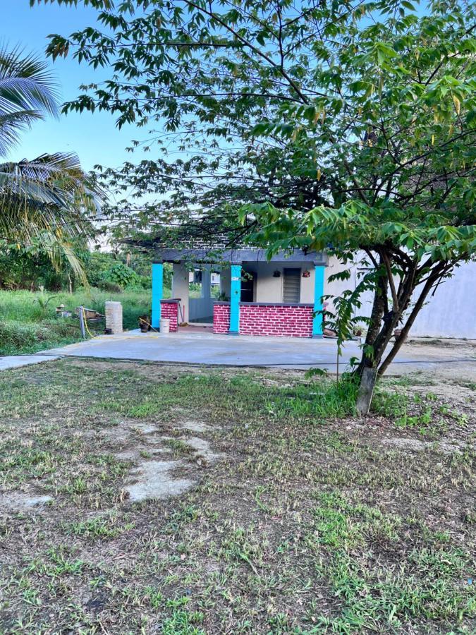 Sungai Endau Bilik Homestay 쿠알라 롬핀 외부 사진